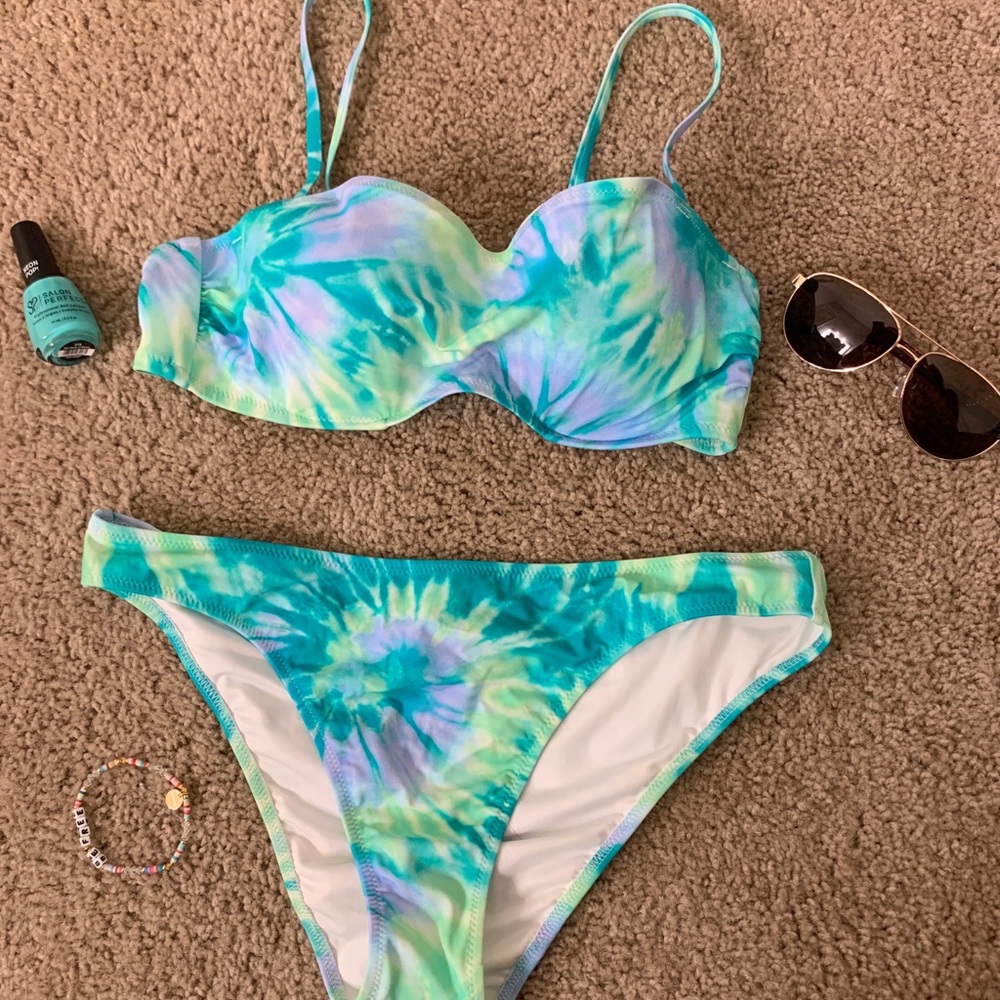 Tie die bikini